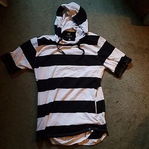 Zine Black n White hooded t-shirt